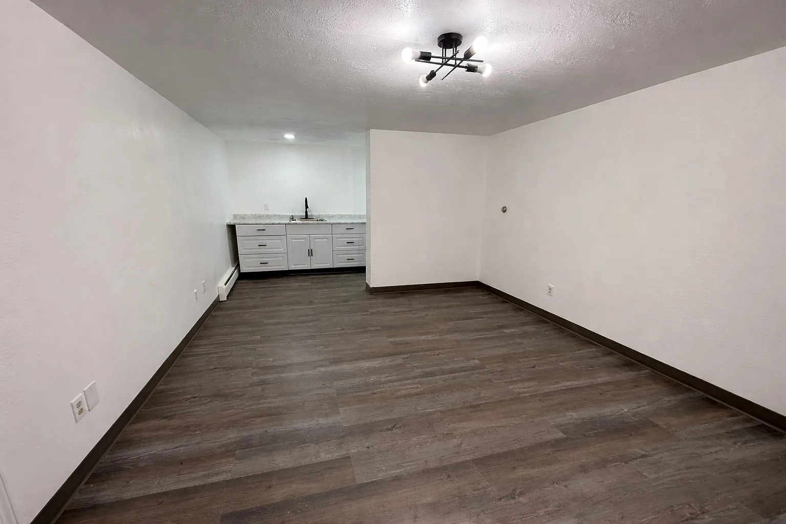 2 bed, 756 sqft, $900 — Photo 1