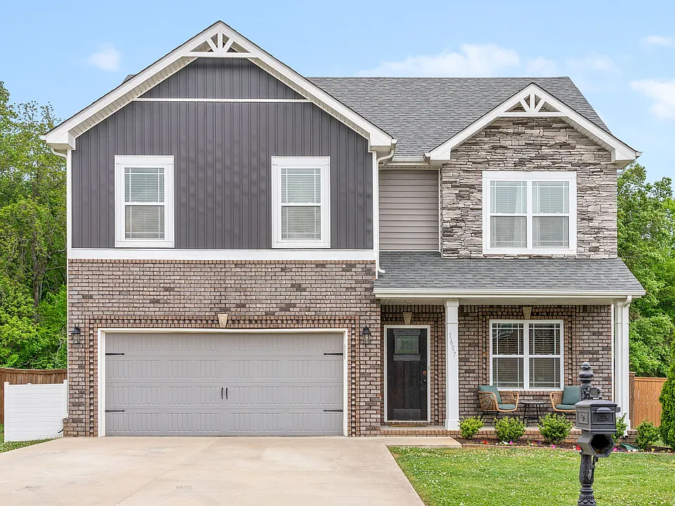 1607 Ellie Piper Cir