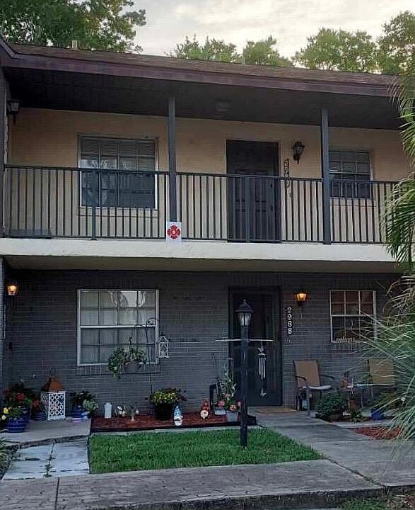 1st image of 2988 Sir Hamilton Cir #2