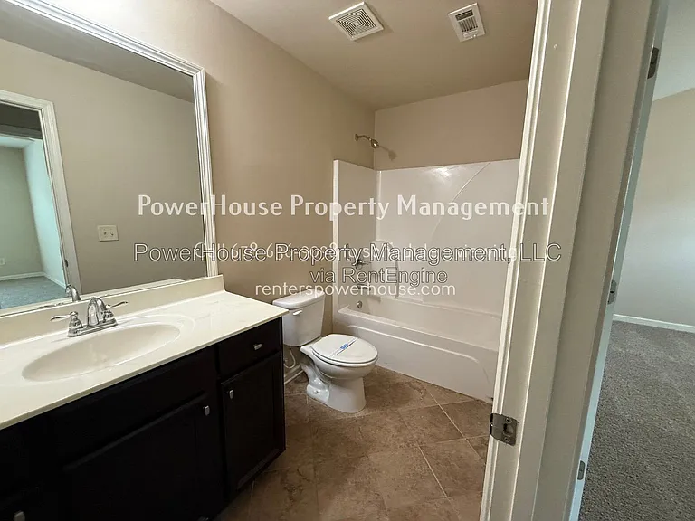 1045 Township Cir — Photo 35