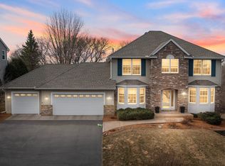 516 Severn Way, Eagan, MN 55123