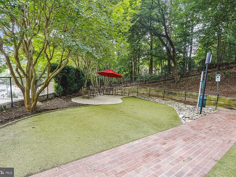 5500 Holmes Run Pkwy #210 — Photo 11