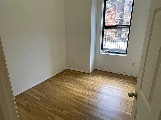 Rented by J PRESTON AND ASSOCIATES INC | media 14