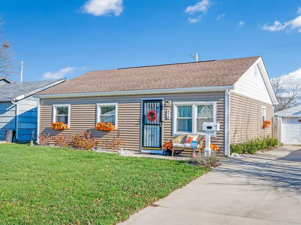 374 Lombard Rd, Columbus, OH 43228