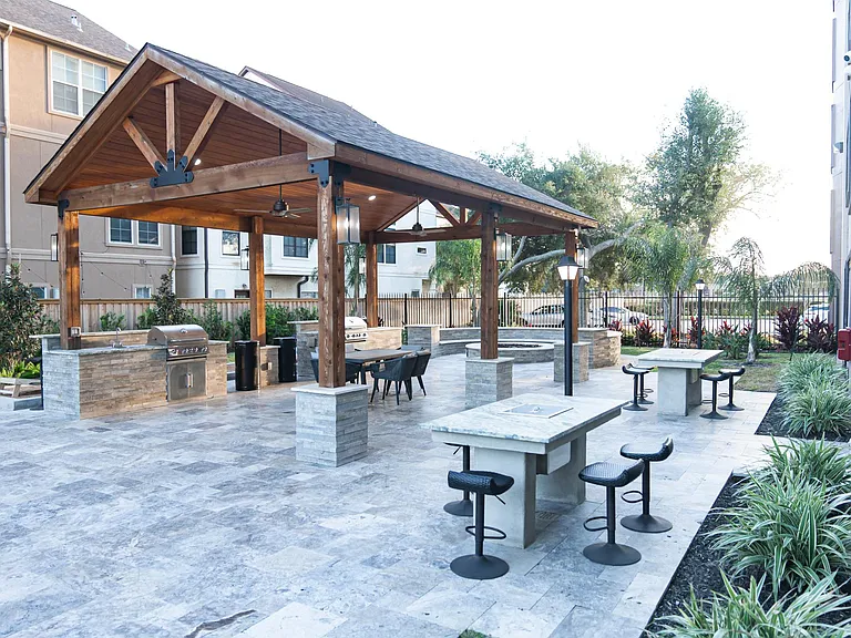 Clear Lake Place — Photo 4