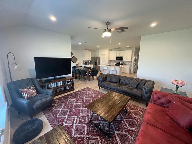 4007 Pierce Place Ln — Photo 2