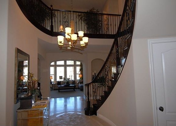 3rd image of 112 Rolling Cove Ave