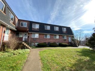 4 Farview Ter #15, Danbury, CT 06811