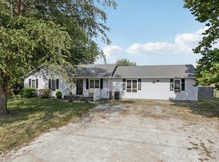 610 E 1000 N, Fortville, IN 46040