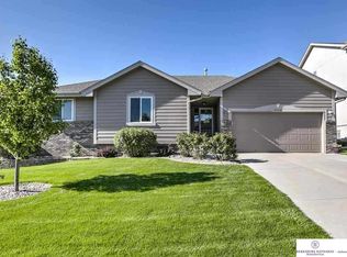 17238 Musket St, Omaha, NE 68136