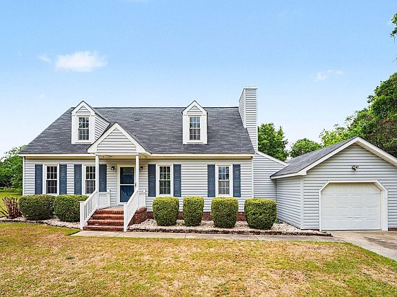 2nd image of 129 Kelly Ct