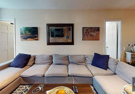 3rd image of 518 9th Ave APT 3