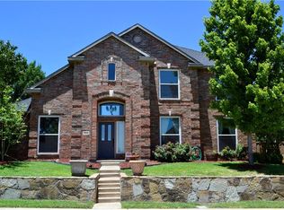 1004 Vancouver Dr, Lewisville, TX 75077