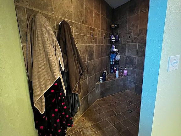 Walk-in shower Master Bath