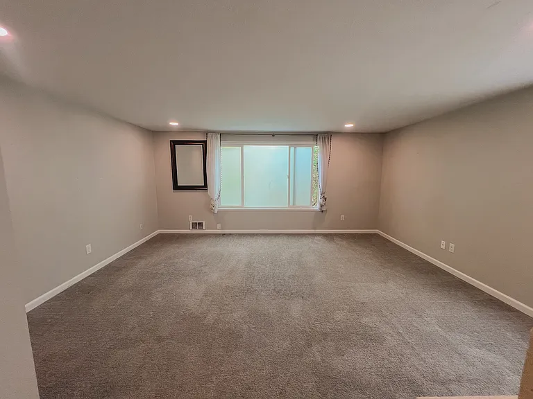 1304 Chestnut St #7 — Photo 4