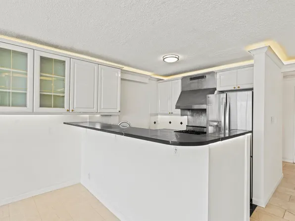 7004 Blvd East image 13 of 42