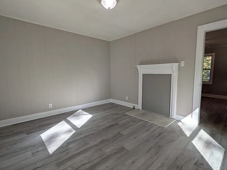 110 Dye St — Photo 8