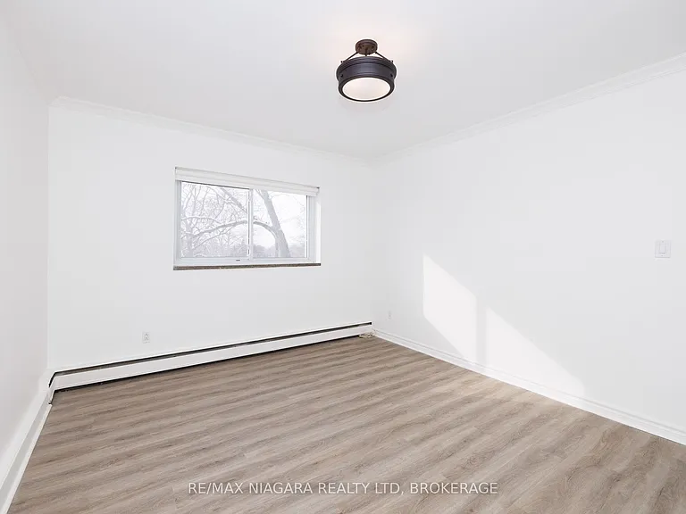 14 Norris Pl #404 — Photo 17