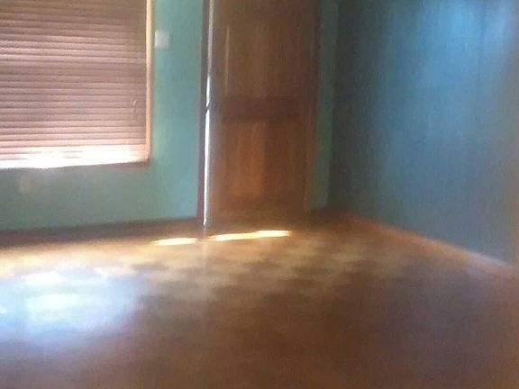 3rd image of 3117 Stillwell St