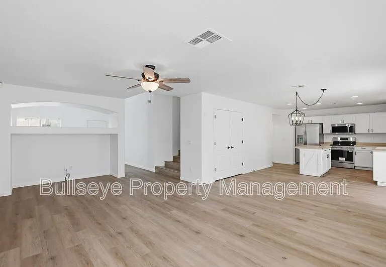 27513 N 63rd Dr — Photo 7