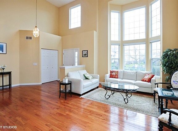 3rd image of 537 Crooked Stick Ct