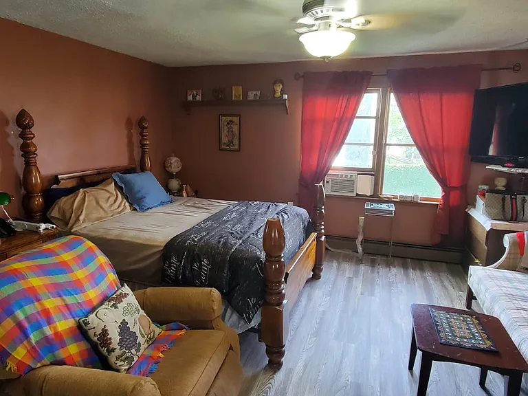 39 Hunt St #39 — Photo 9