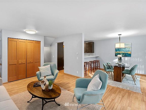 4th image of 16820 6th Ave W APT A2