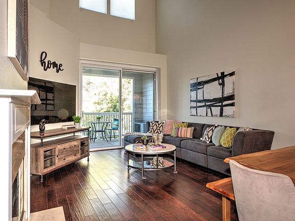 3rd image of 903 Sunrose Ter APT 314