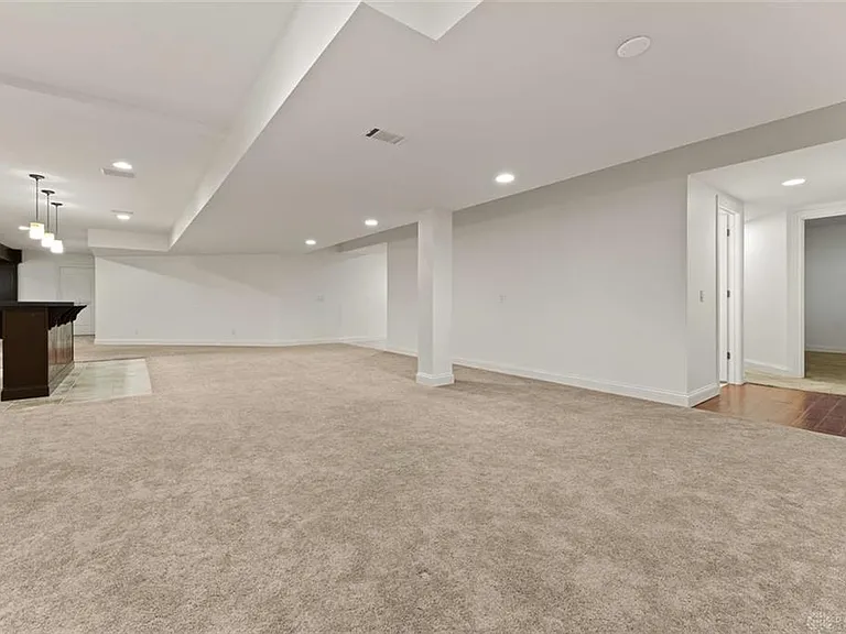 5369 N Shore Pl — Photo 50