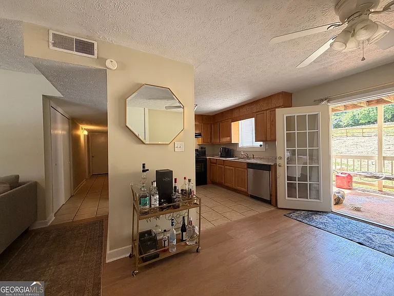 102 Welch Pl — Photo 10