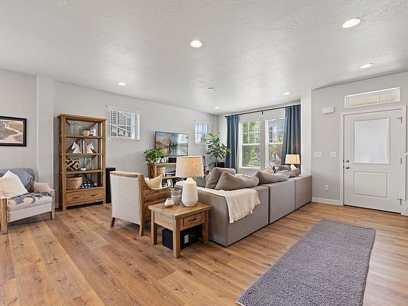 4th image of 5328 W Canary Grass Way