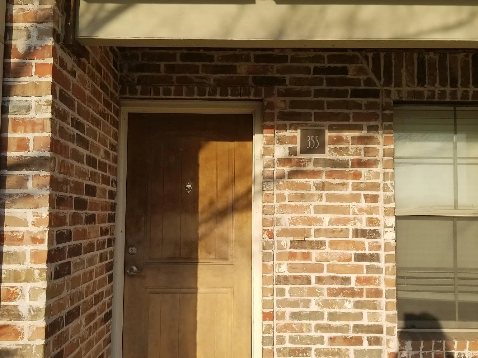 3 bed, 1556 sqft, $1,995 — Photo 2