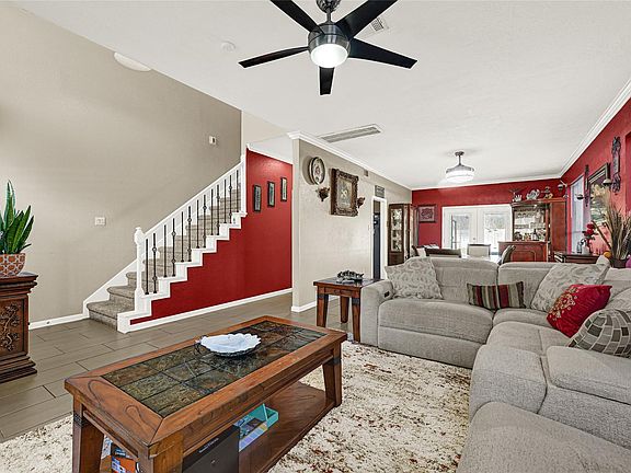 5th image of 9026 Fairbloom Ln