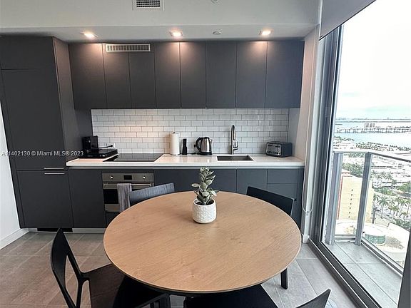 5th image of 227 NE 2nd St #2512
