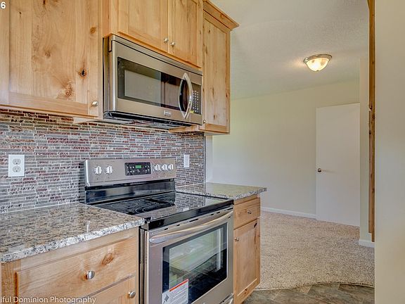 4th image of 3101 NE 45th St
