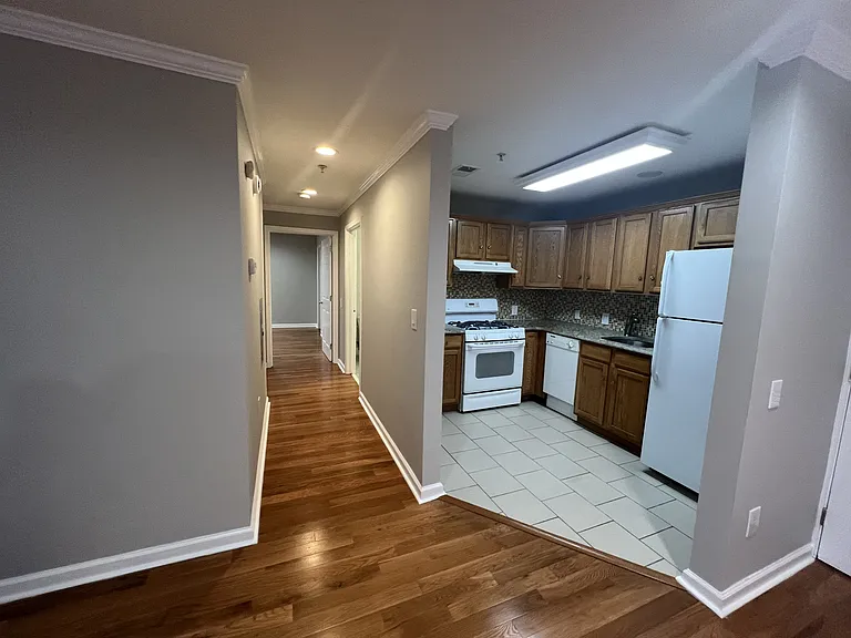 220 Prospect Ave #1B — Photo 19
