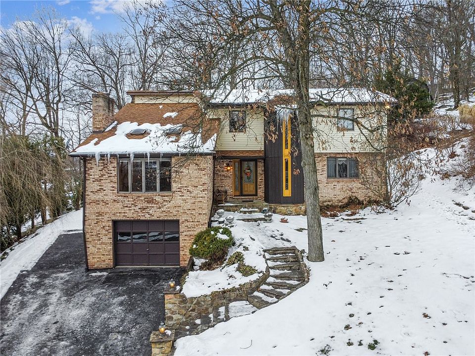 1st image of 127 Skyview Dr