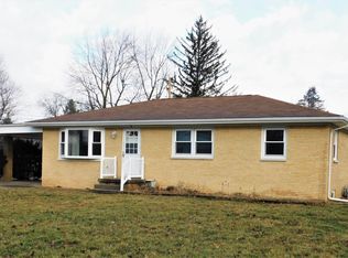 6 Walberta Dr, Rochester, IL 62563