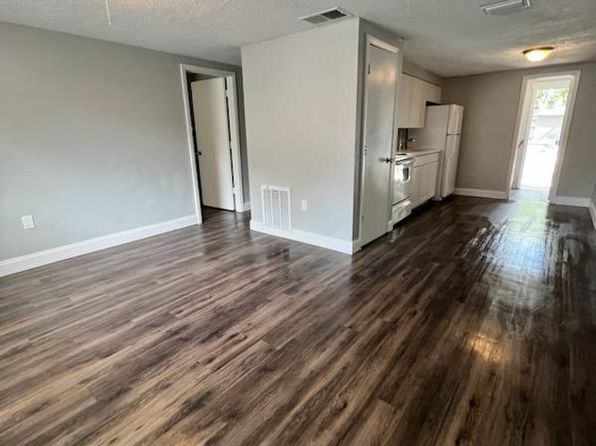 908 35th Ave W APT B