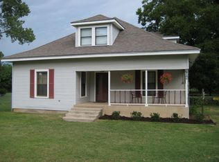 709 S Washington St, Pilot Point, TX 76258