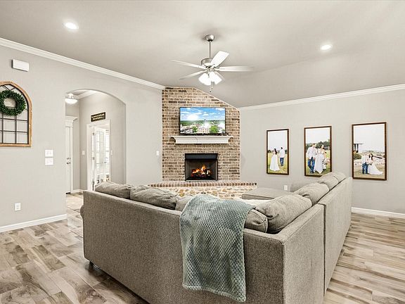 5th image of 3331 Arrow Creek Dr