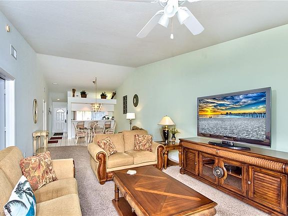 4th image of 2202 Hidden Lake Dr #8