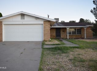 136 S Festival Dr, El Paso, TX 79912