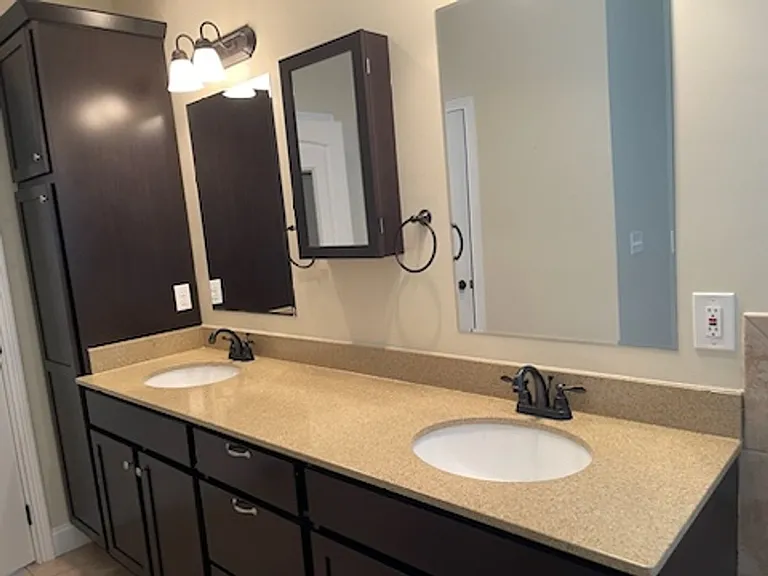 2622 Vista Meadows Ln — Photo 11