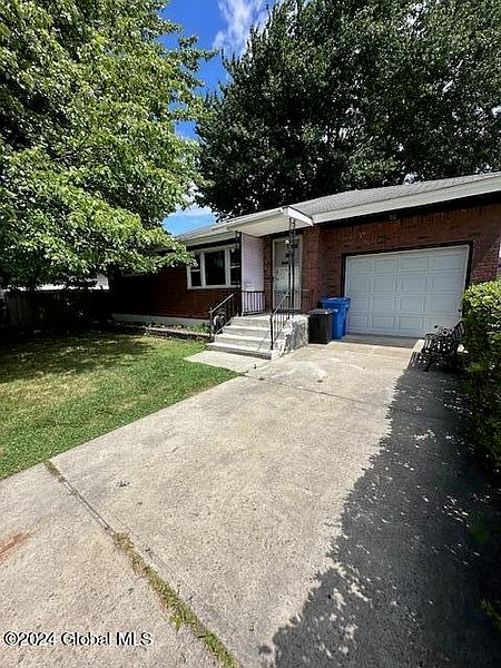 2nd image of 409 Whitehall Road