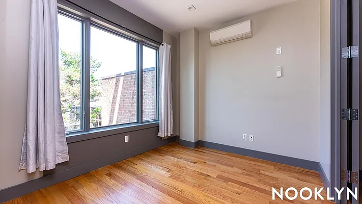 Rented by Nooklyn NYC LLC | media 18