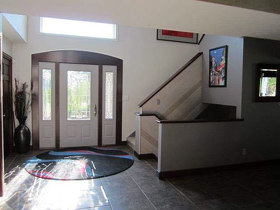 2nd image of 3716 Augusta Ln