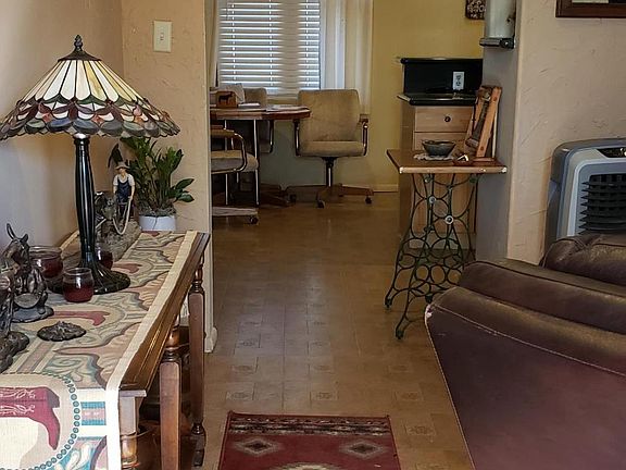5th image of 557 N Palo Verde Dr
