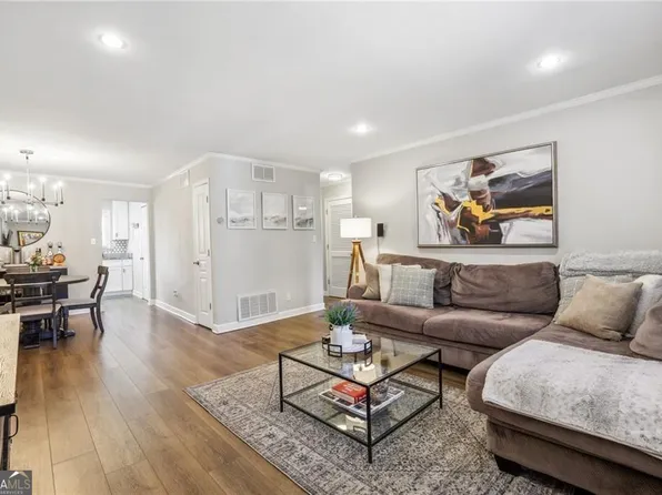 4282 Roswell Rd NE APT D4, Atlanta, GA 30342