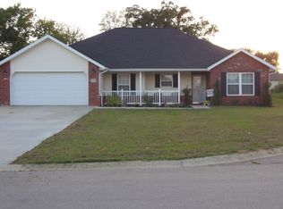 2704 Neosho Heights, Neosho, MO 64850